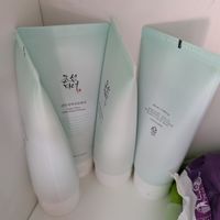 Customer-uploaded image, show more details