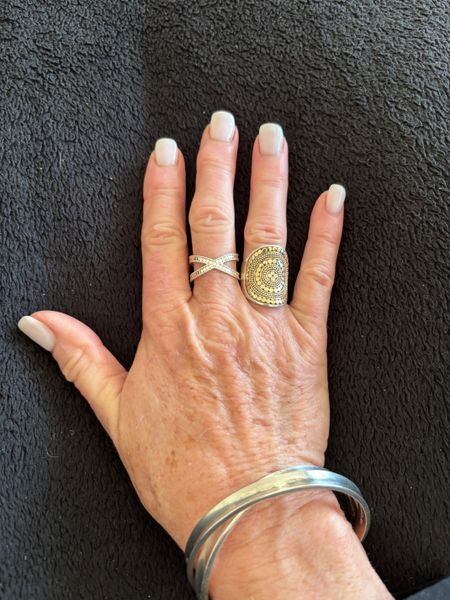 Classic Cross Ring Silver Jewelry Anna Beck – Anna Beck