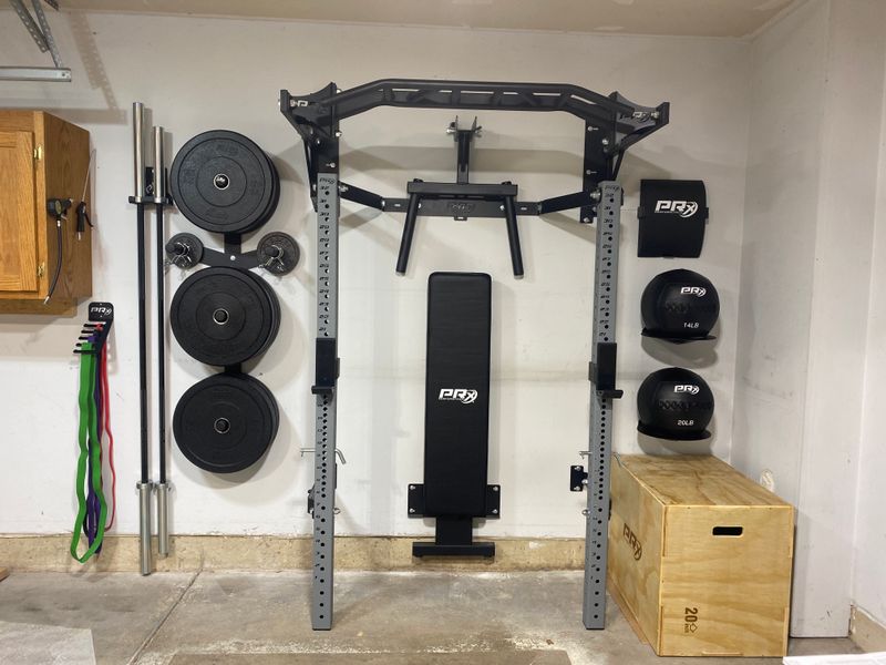 Gym Accessories Rack Double Circle Gym Wall Rack 12-Hook Heavy