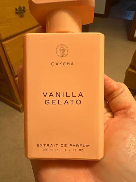 Ajablanarli darajada katta vaginali fotosurat