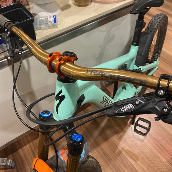 Kash Money Race Face Atlas Handlebar 35 Race Face Kash Money Stem