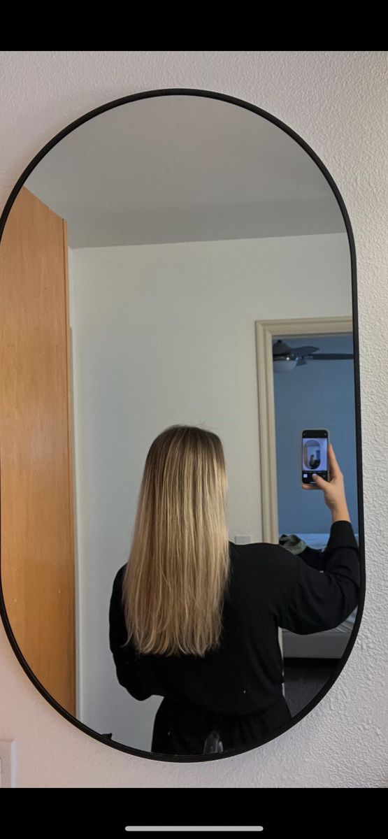 Before and after of Janelle showing shinier, longer hair