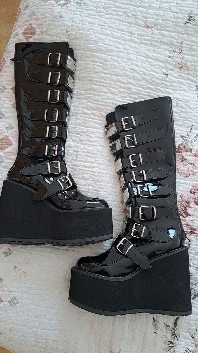 Demonia Trinity Boots Black Demonia Vegan Leather Heart Shaped