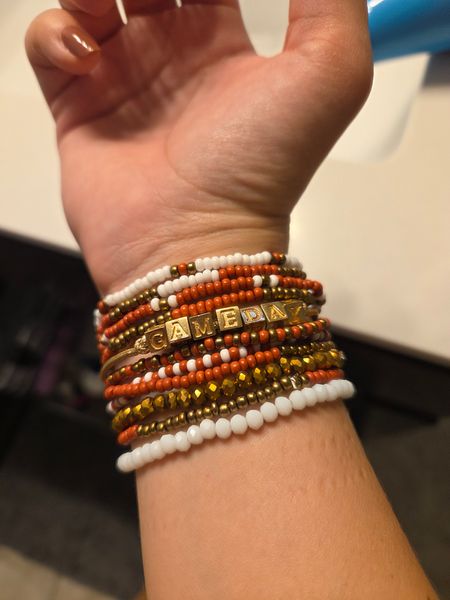 Bracelet Fantaisie Large En Résine Orange Et Marron - 64 Grammes - Style Manchette